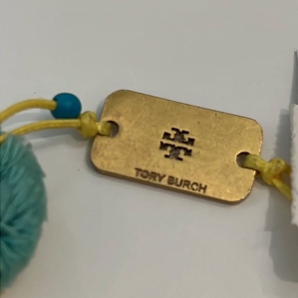 Authentic TORY BURCH Logo Charm Thread Bracelet.  Style# 11165820 - Picture 5 of 7